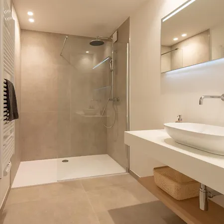 Luxury 2 Bedrooms Apartment With Harbor View And Free Parking * Ostende