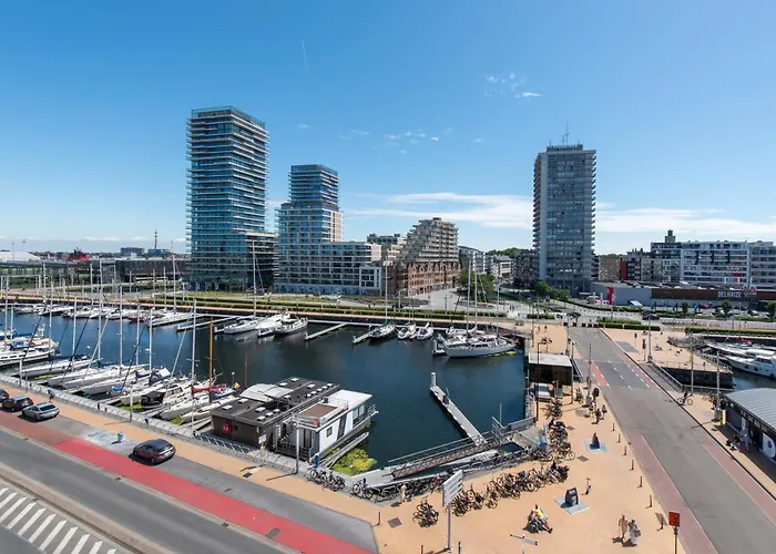 Luxury With Marina View And Free Parking Apartman