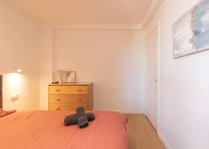 Luxury With Marina View And Free Parking *